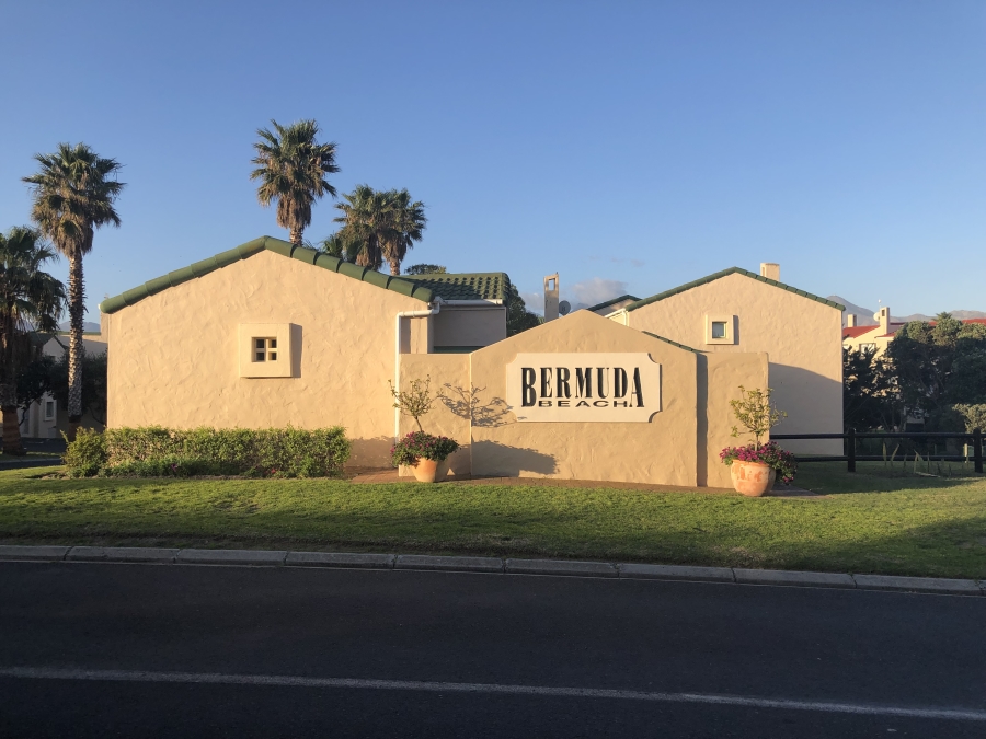 To Let 2 Bedroom Property for Rent in Greenways Golf Estate Western Cape